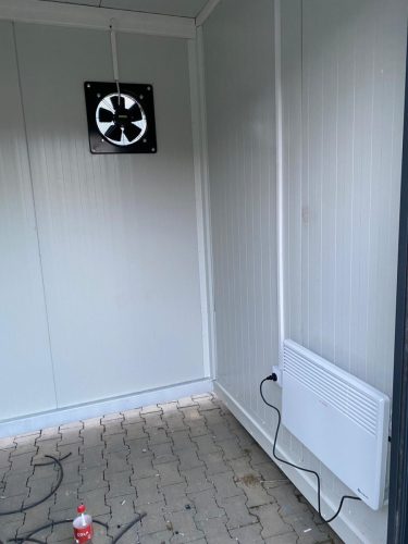 Kontener z pełnym wyposażeniem