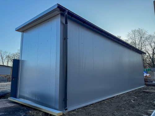 Garaż z Pomieszczeniem Gospodarczym i Bramą Rolowaną 