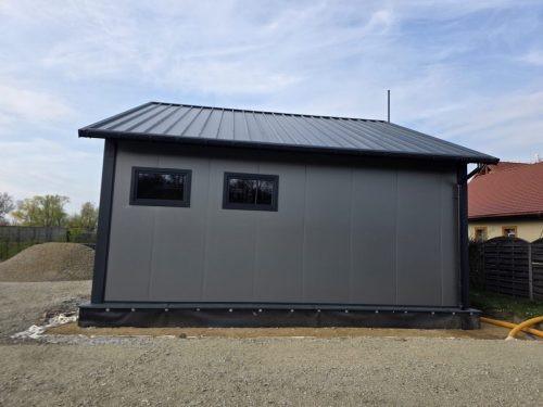 Nowoczesna hala izolowana 80 m² – solidność i uniwersalność (2)