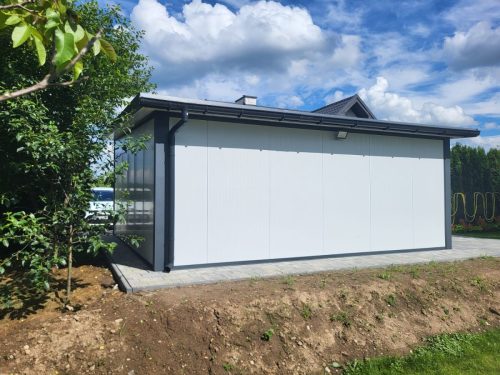 Nowoczesny garaż ocieplany 35 m² (6)