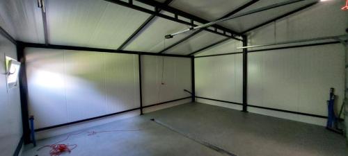 garaż jednostanowiskowy środek do 35m2